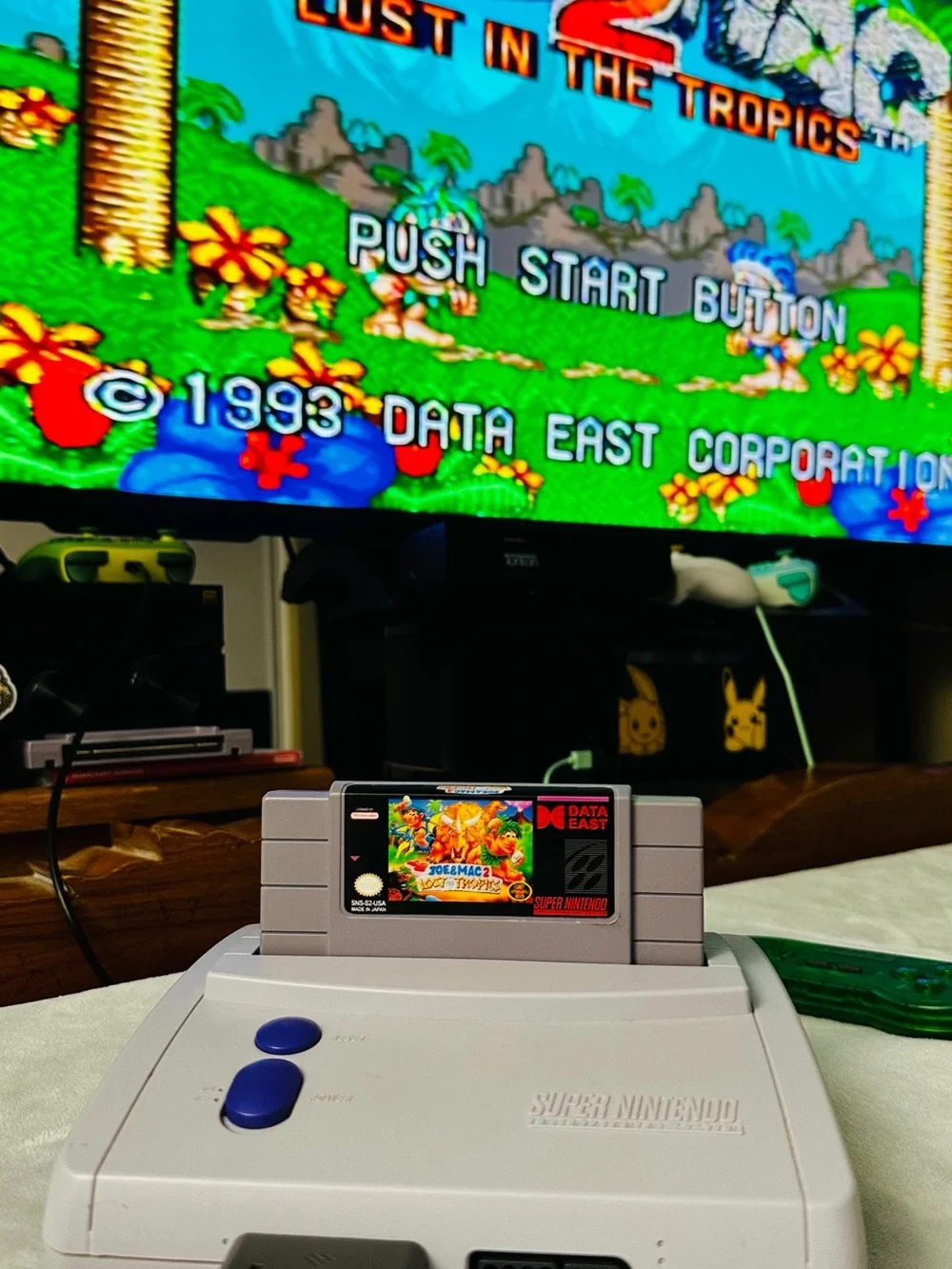 Super Nintendo Joe & Mac 2: Lost in the Tropics Game Cartridge - Gray